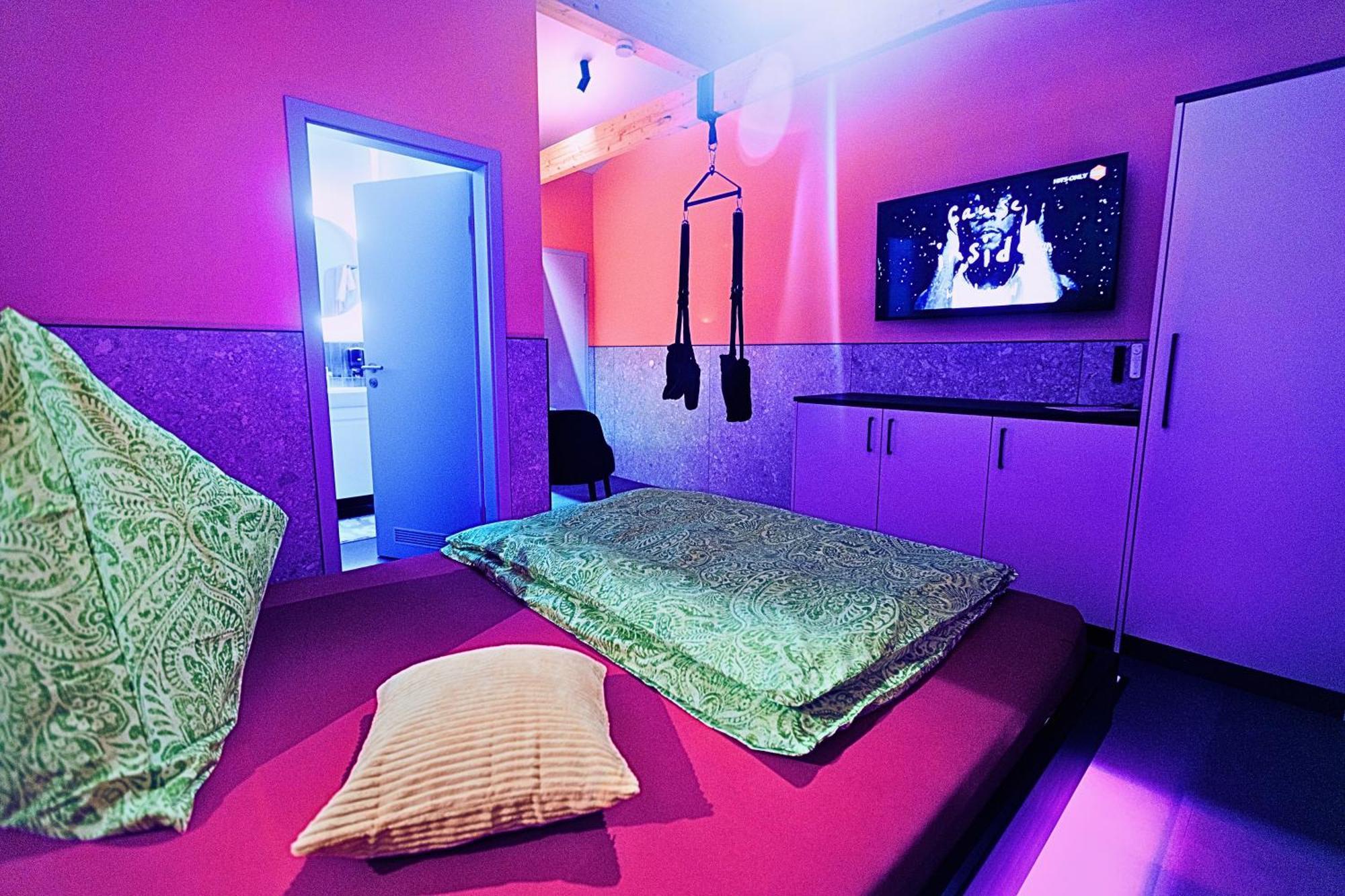 Lustra Stundenhotel - Adults Only 란츠후트 외부 사진